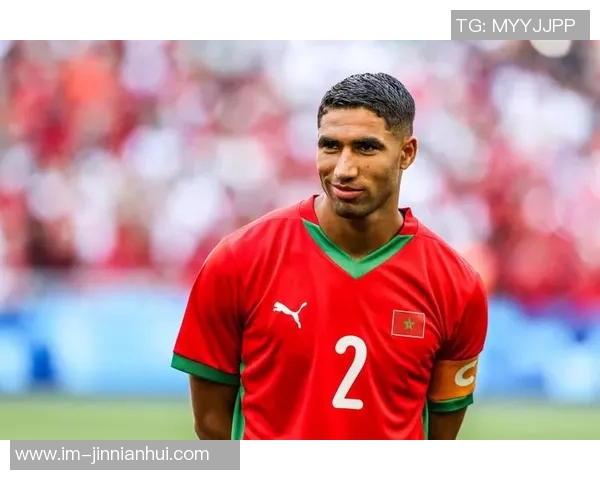 阿什拉夫谈主帅指导与非洲最佳球员的渴望与期待 阿什拉夫谈主帅指导与非洲最佳球员的渴望与期待